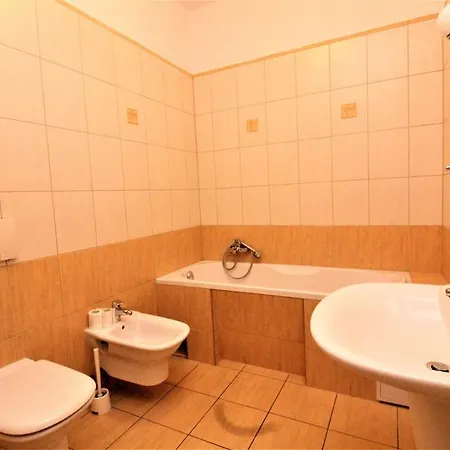 Golocalife Krakow, Sienkiewicza 9